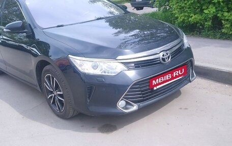 Toyota Camry, 2017 год, 2 000 000 рублей, 2 фотография