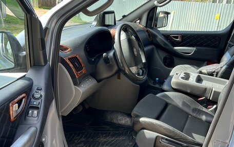 Hyundai Grand Starex Grand Starex I рестайлинг 2, 2008 год, 1 290 000 рублей, 8 фотография