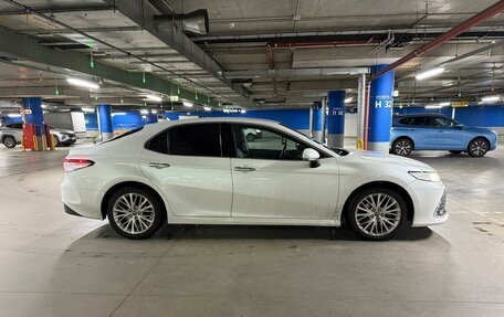 Toyota Camry, 2019 год, 2 480 000 рублей, 12 фотография