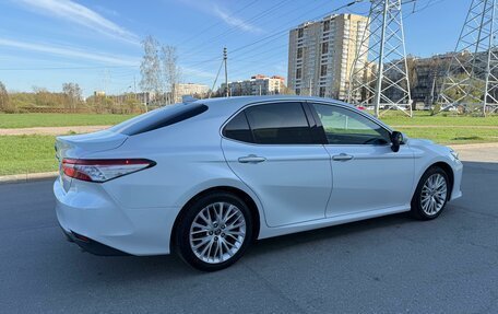 Toyota Camry, 2019 год, 2 480 000 рублей, 4 фотография