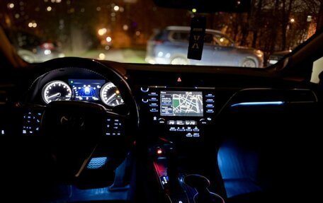 Toyota Camry, 2019 год, 2 480 000 рублей, 7 фотография