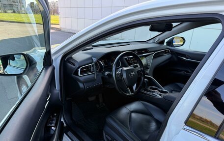 Toyota Camry, 2019 год, 2 480 000 рублей, 10 фотография