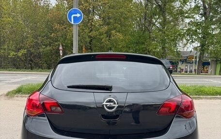 Opel Astra J, 2011 год, 650 000 рублей, 4 фотография
