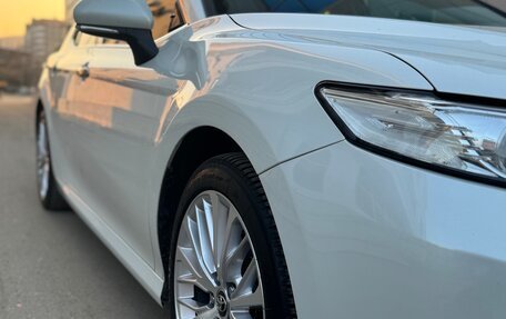 Toyota Camry, 2019 год, 3 170 000 рублей, 4 фотография