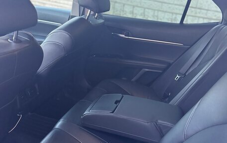 Toyota Camry, 2019 год, 3 170 000 рублей, 9 фотография