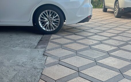 Toyota Camry, 2018 год, 2 630 000 рублей, 3 фотография