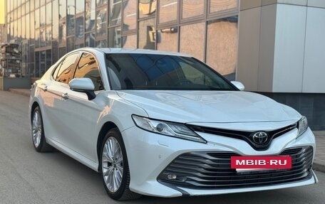 Toyota Camry, 2019 год, 3 170 000 рублей, 2 фотография