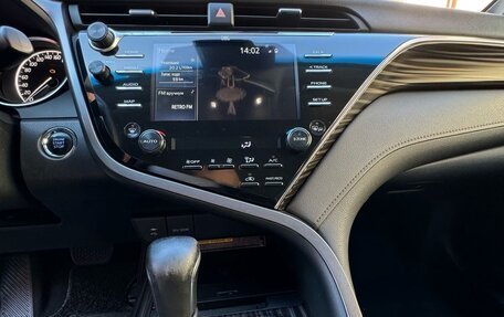 Toyota Camry, 2018 год, 2 630 000 рублей, 11 фотография