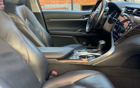 Toyota Camry, 2018 год, 2 630 000 рублей, 13 фотография