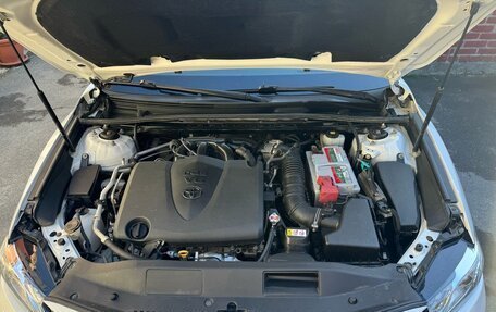 Toyota Camry, 2018 год, 2 630 000 рублей, 15 фотография