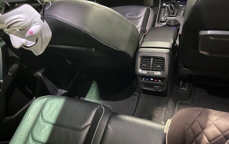 Volkswagen Tiguan II, 2017 год, 2 780 000 рублей, 16 фотография
