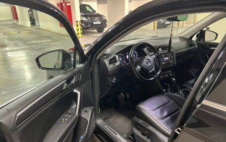 Volkswagen Tiguan II, 2017 год, 2 780 000 рублей, 10 фотография