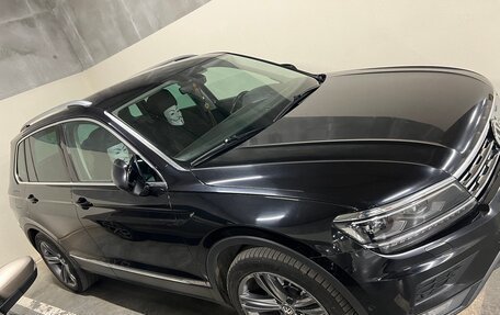 Volkswagen Tiguan II, 2017 год, 2 780 000 рублей, 21 фотография