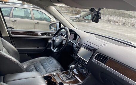 Volkswagen Touareg III, 2012 год, 1 690 000 рублей, 12 фотография