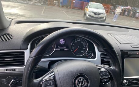 Volkswagen Touareg III, 2012 год, 1 690 000 рублей, 11 фотография