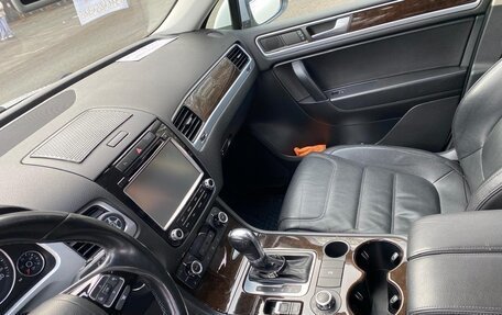 Volkswagen Touareg III, 2012 год, 1 690 000 рублей, 10 фотография