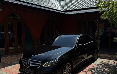 Mercedes-Benz E-Класс, 2013 год, 1 930 000 рублей, 4 фотография