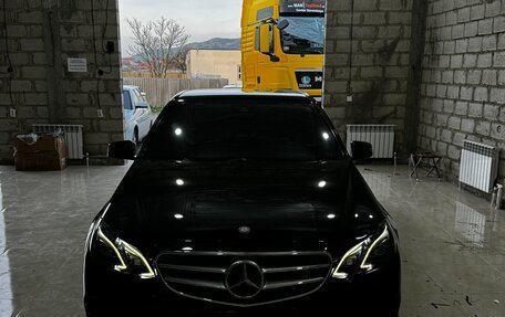 Mercedes-Benz E-Класс, 2013 год, 1 930 000 рублей, 2 фотография