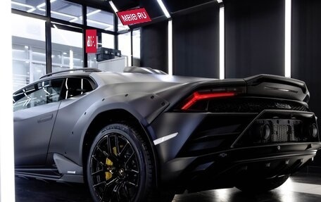 Lamborghini Huracán, 2024 год, 46 000 000 рублей, 9 фотография