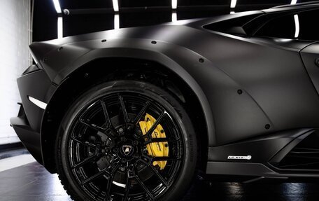Lamborghini Huracán, 2024 год, 46 000 000 рублей, 20 фотография