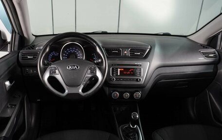 KIA Rio III рестайлинг, 2016 год, 999 000 рублей, 6 фотография