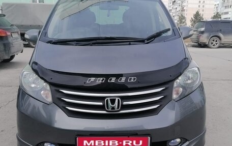 Honda Freed I, 2010 год, 900 000 рублей, 1 фотография