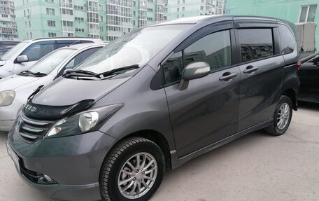 Honda Freed I, 2010 год, 900 000 рублей, 4 фотография