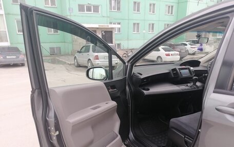 Honda Freed I, 2010 год, 900 000 рублей, 5 фотография