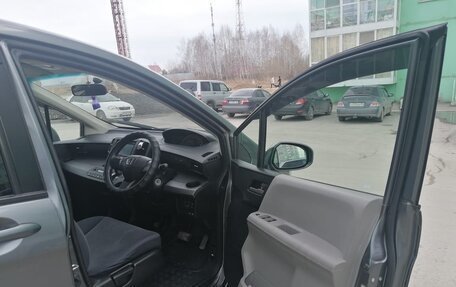 Honda Freed I, 2010 год, 900 000 рублей, 6 фотография