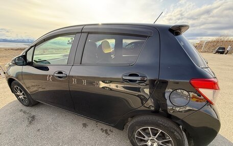 Toyota Vitz, 2011 год, 950 000 рублей, 4 фотография