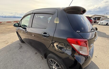 Toyota Vitz, 2011 год, 950 000 рублей, 3 фотография