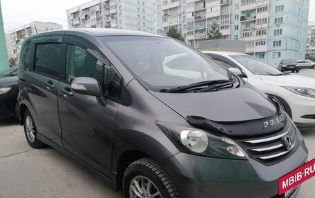 Honda Freed I, 2010 год, 900 000 рублей, 3 фотография