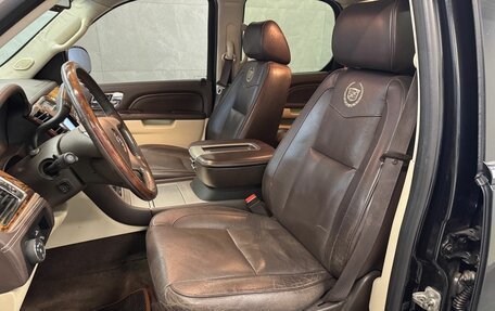 Cadillac Escalade III, 2011 год, 2 049 000 рублей, 8 фотография