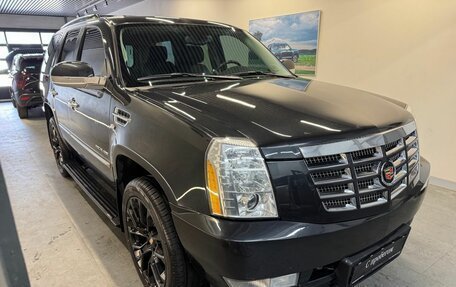 Cadillac Escalade III, 2011 год, 2 049 000 рублей, 3 фотография