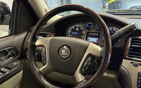 Cadillac Escalade III, 2011 год, 2 049 000 рублей, 13 фотография