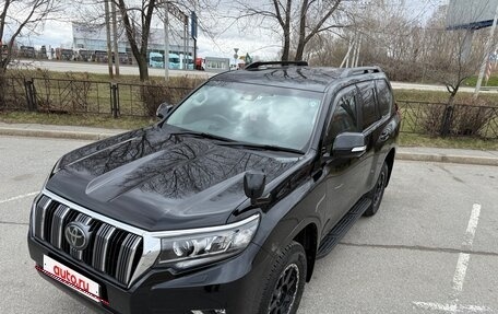 Toyota Land Cruiser Prado 150 рестайлинг 2, 2020 год, 4 295 000 рублей, 2 фотография