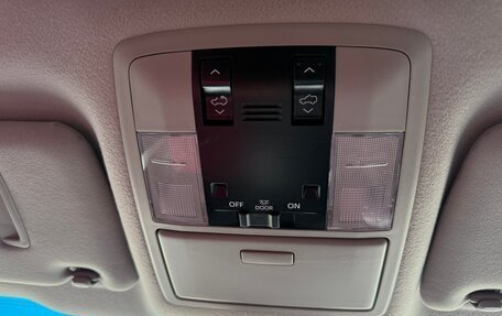 Toyota Land Cruiser Prado 150 рестайлинг 2, 2020 год, 4 295 000 рублей, 15 фотография