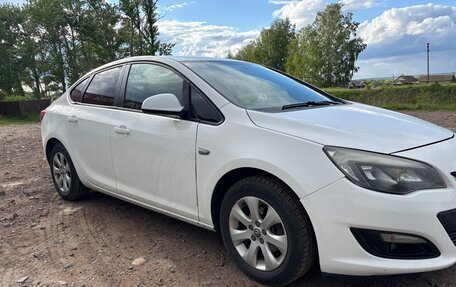 Opel Astra J, 2014 год, 970 000 рублей, 3 фотография