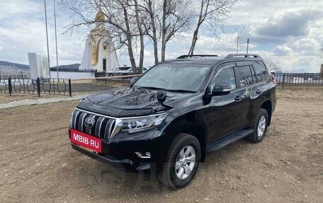 Toyota Land Cruiser Prado 150 рестайлинг 2, 2019 год, 4 000 000 рублей, 3 фотография