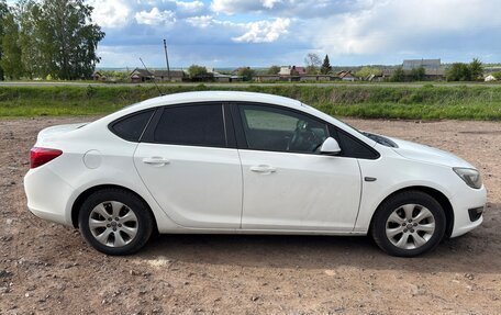 Opel Astra J, 2014 год, 970 000 рублей, 9 фотография