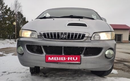 Hyundai Starex I рестайлинг, 2002 год, 450 000 рублей, 5 фотография