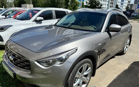 Infiniti FX II, 2009 год, 2 200 000 рублей, 10 фотография