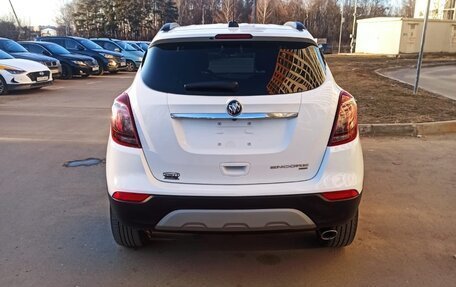 Buick Encore I, 2022 год, 2 150 000 рублей, 3 фотография