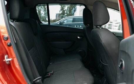 Renault Sandero II рестайлинг, 2018 год, 1 050 000 рублей, 19 фотография