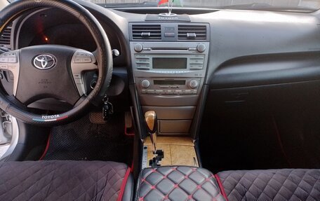 Toyota Camry, 2006 год, 1 150 000 рублей, 8 фотография