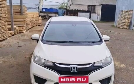 Honda Fit III, 2017 год, 900 000 рублей, 4 фотография