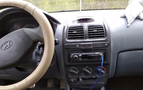 Hyundai Accent II, 2002 год, 280 000 рублей, 6 фотография