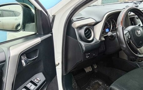 Toyota RAV4, 2015 год, 2 100 000 рублей, 7 фотография