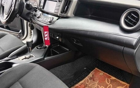 Toyota RAV4, 2015 год, 2 100 000 рублей, 5 фотография