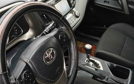 Toyota RAV4, 2015 год, 2 100 000 рублей, 10 фотография